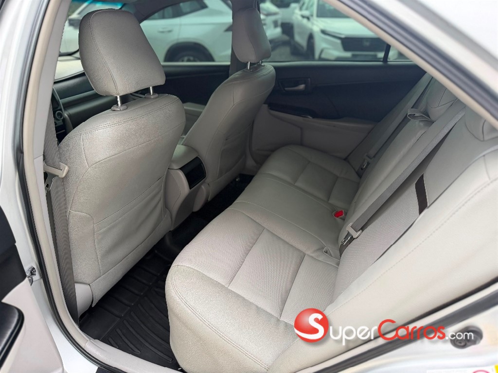 2014 Toyota Camry LE — foto 8 / 10