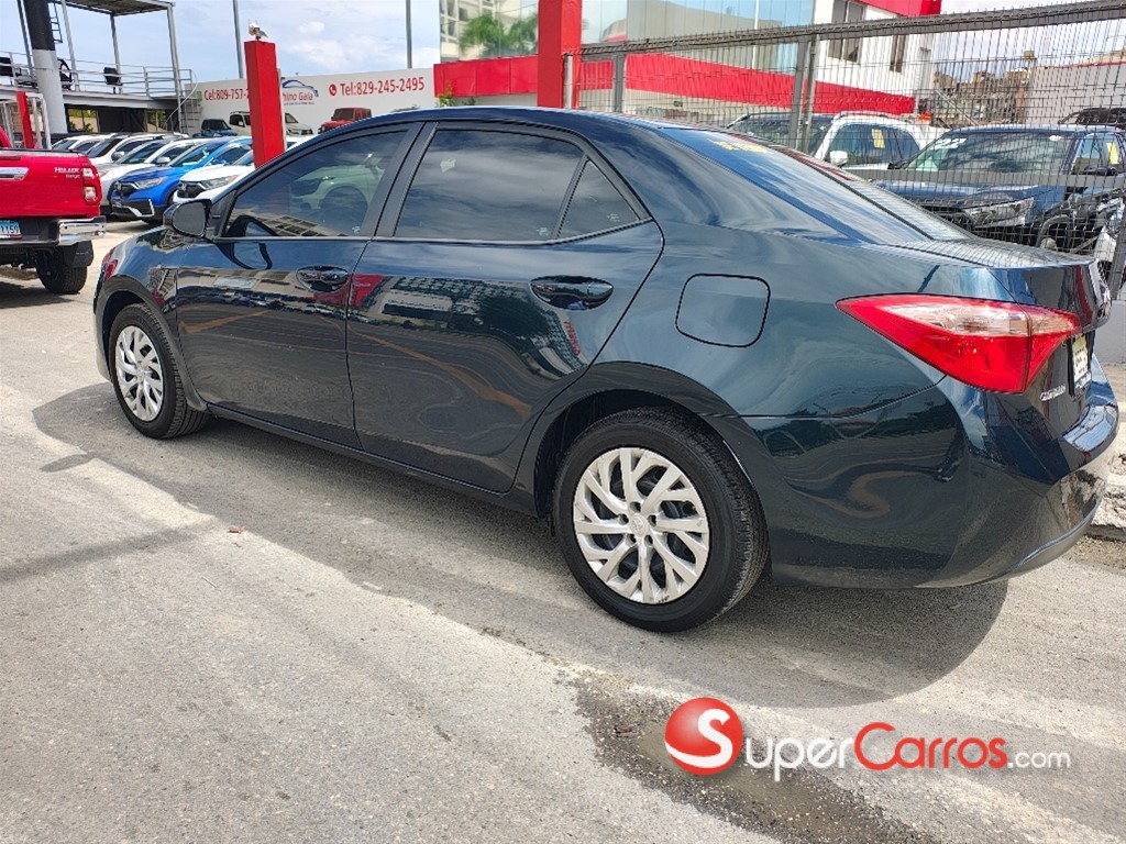 2018 Toyota Corolla LE — foto 4 / 9