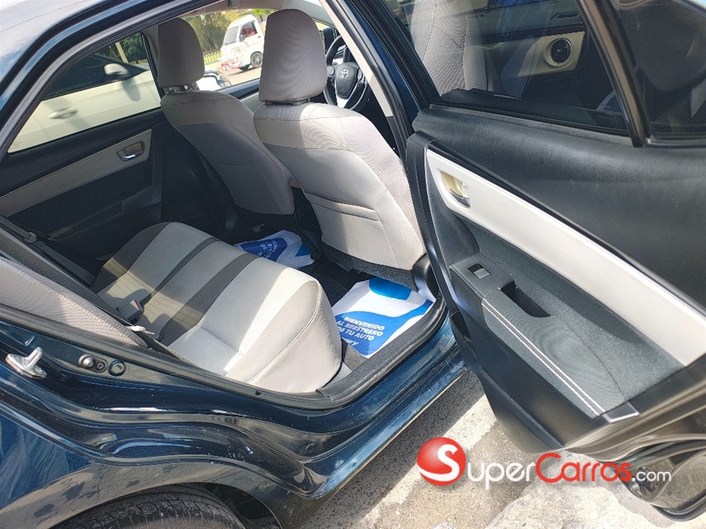 2018 Toyota Corolla LE — foto 7 / 9