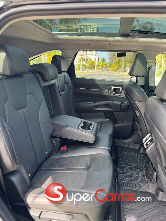 2024 Kia Sorento S — foto 6 / 10