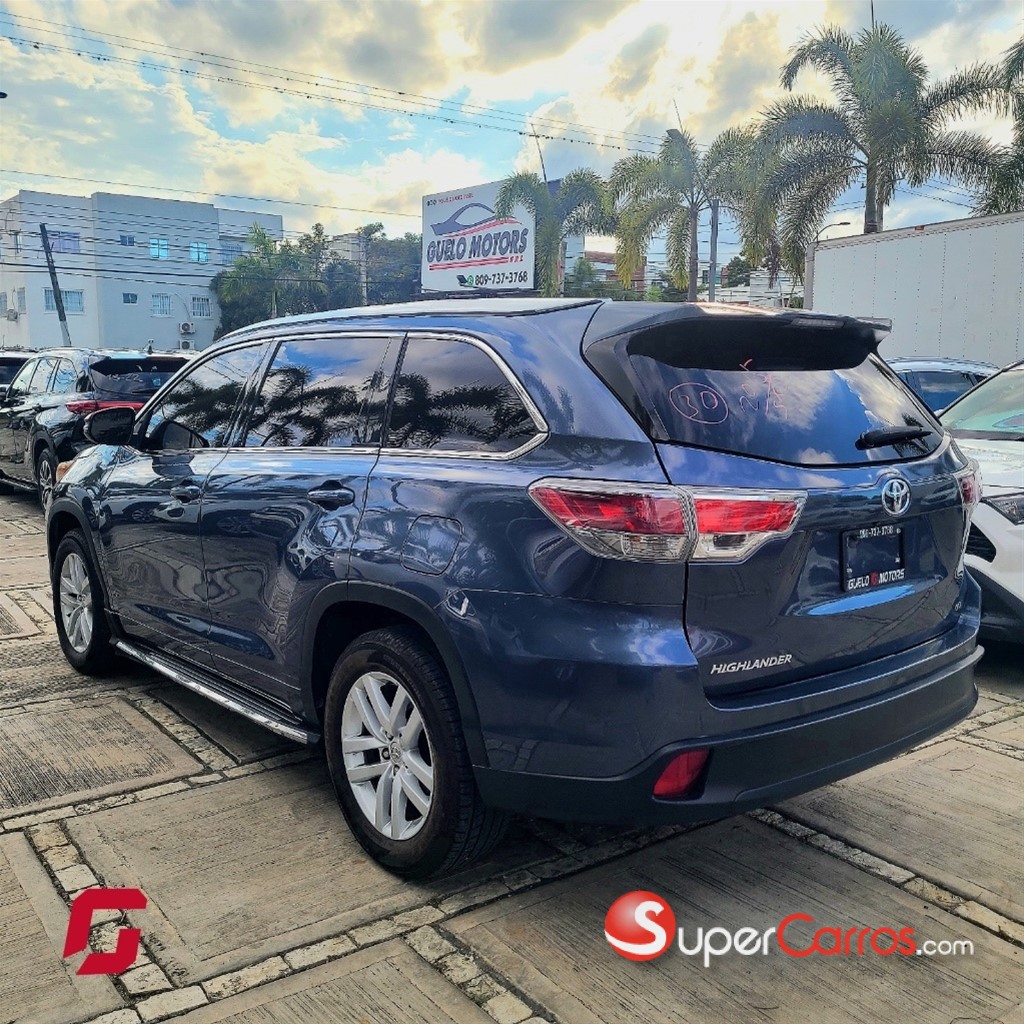 2015 Toyota Highlander LE — foto 5 / 10