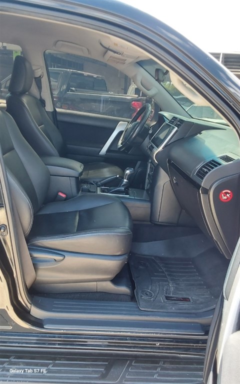 2019 Toyota Land Cruiser Prado TXL — foto 6 / 7