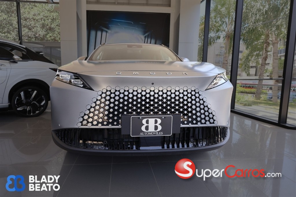 2027 OMODA C7 Ice Luxury — foto 2 / 12