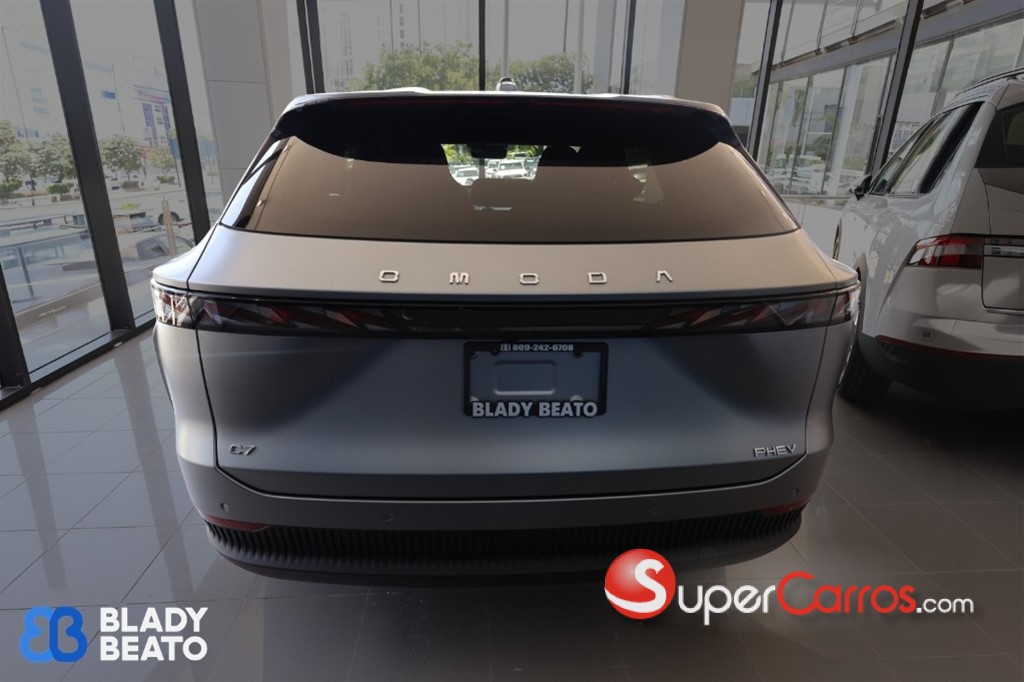 2027 OMODA C7 Ice Luxury — foto 11 / 12