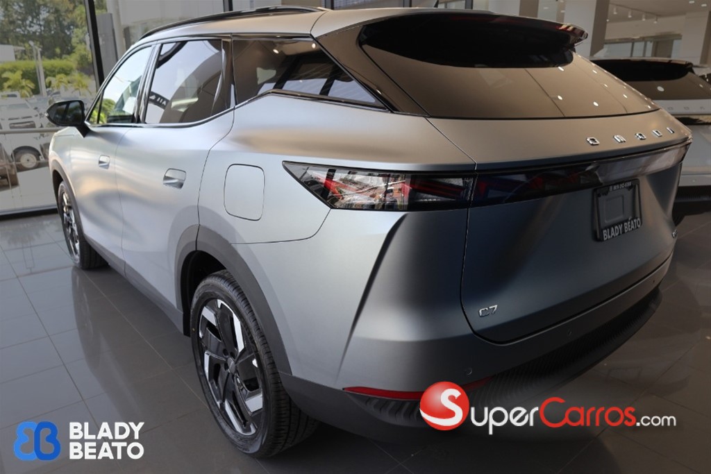 2027 OMODA C7 Ice Luxury — foto 12 / 12
