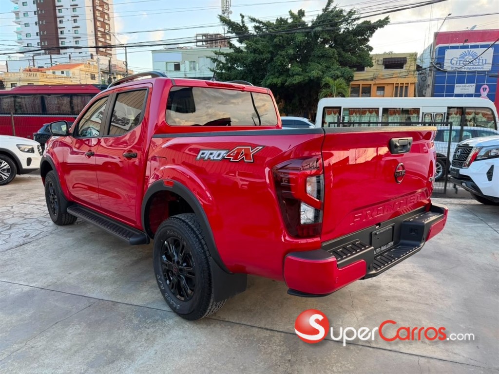 2027 Nissan Frontier Pro-4X — foto 4 / 11