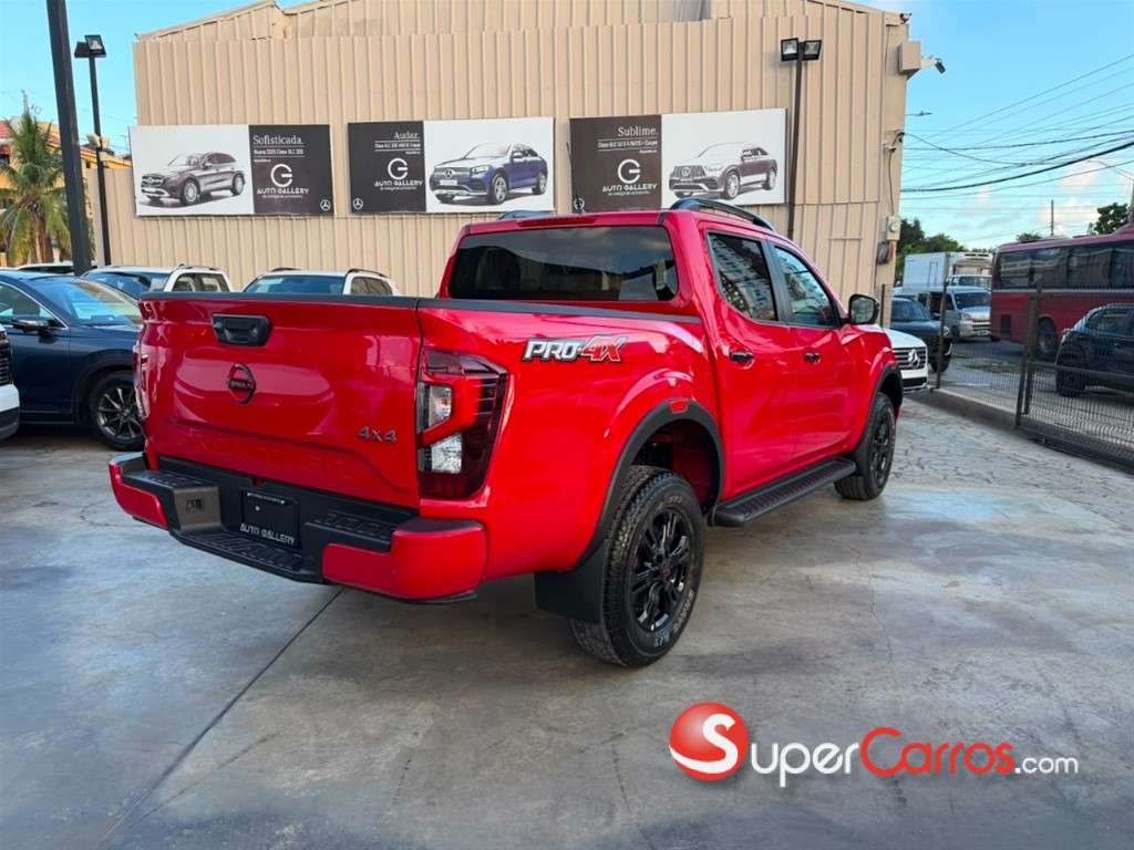 2027 Nissan Frontier Pro-4X — foto 6 / 11