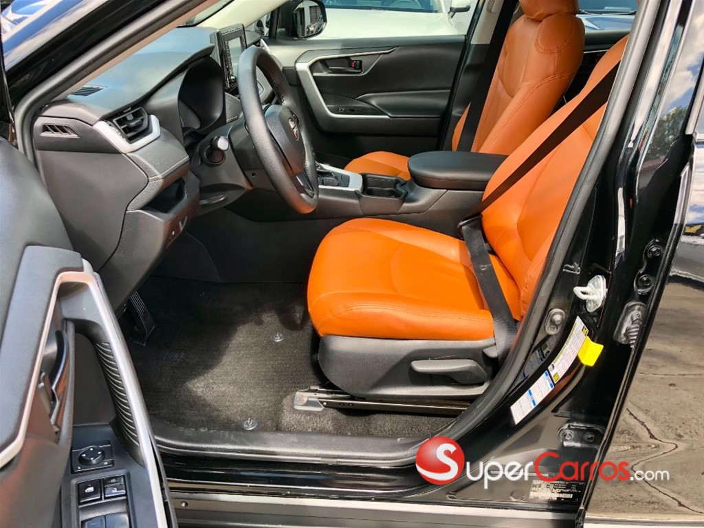 2021 Toyota RAV4 LE — foto 7 / 10