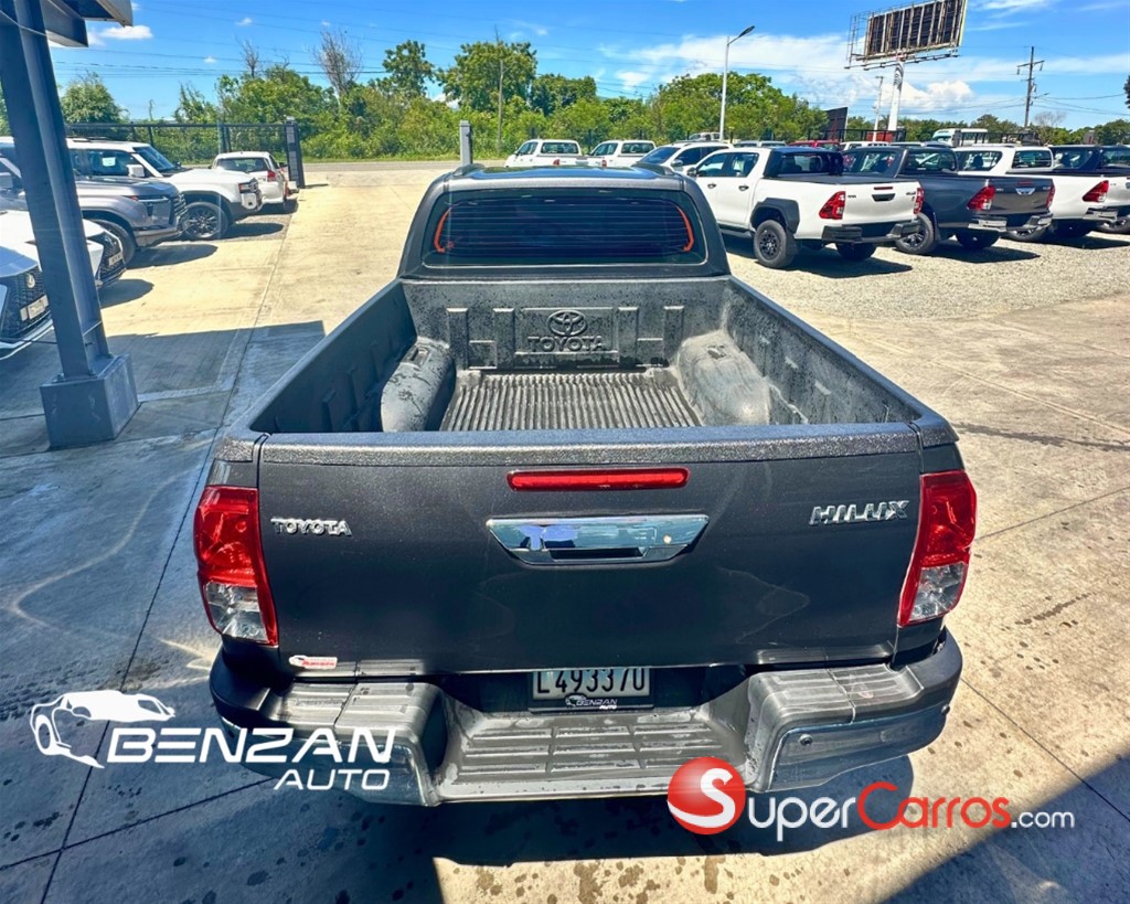 2023 Toyota Hilux 2.4 — foto 4 / 10