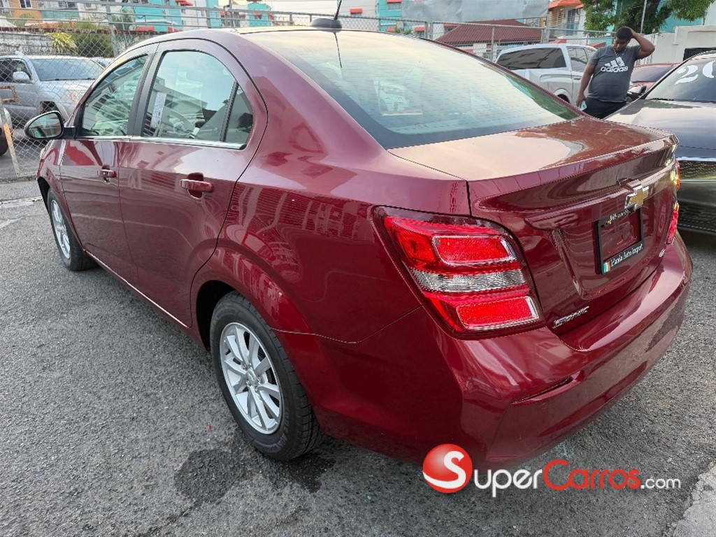 2020 Chevrolet Sonic LT — foto 6 / 11