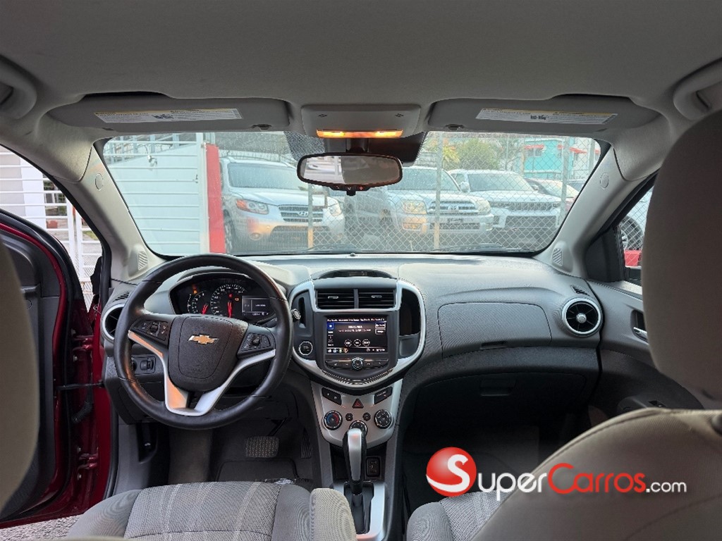 2020 Chevrolet Sonic LT — foto 9 / 11