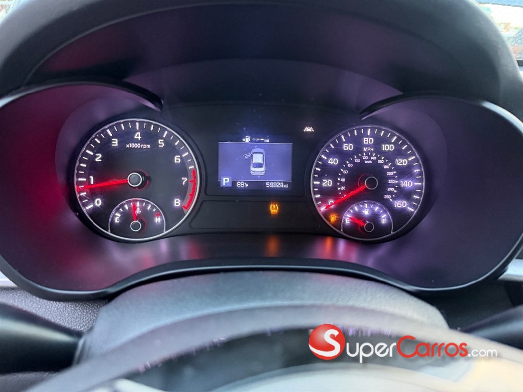2020 Kia Optima SE — foto 10 / 12