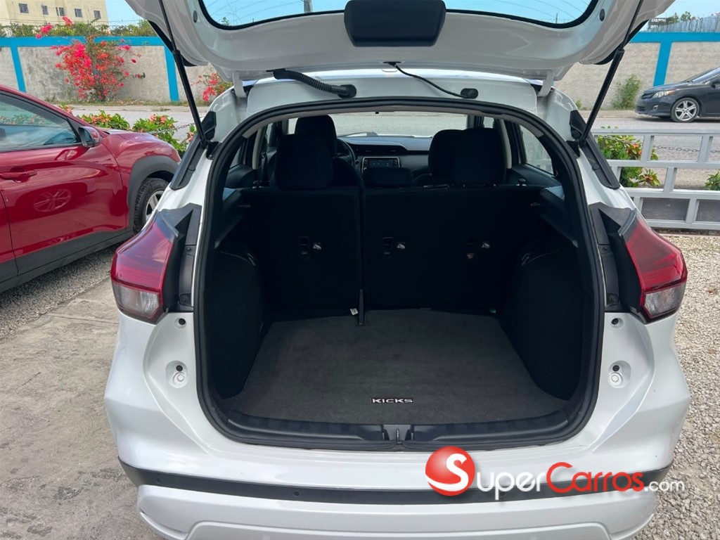2023 Nissan Kicks S — foto 9 / 11