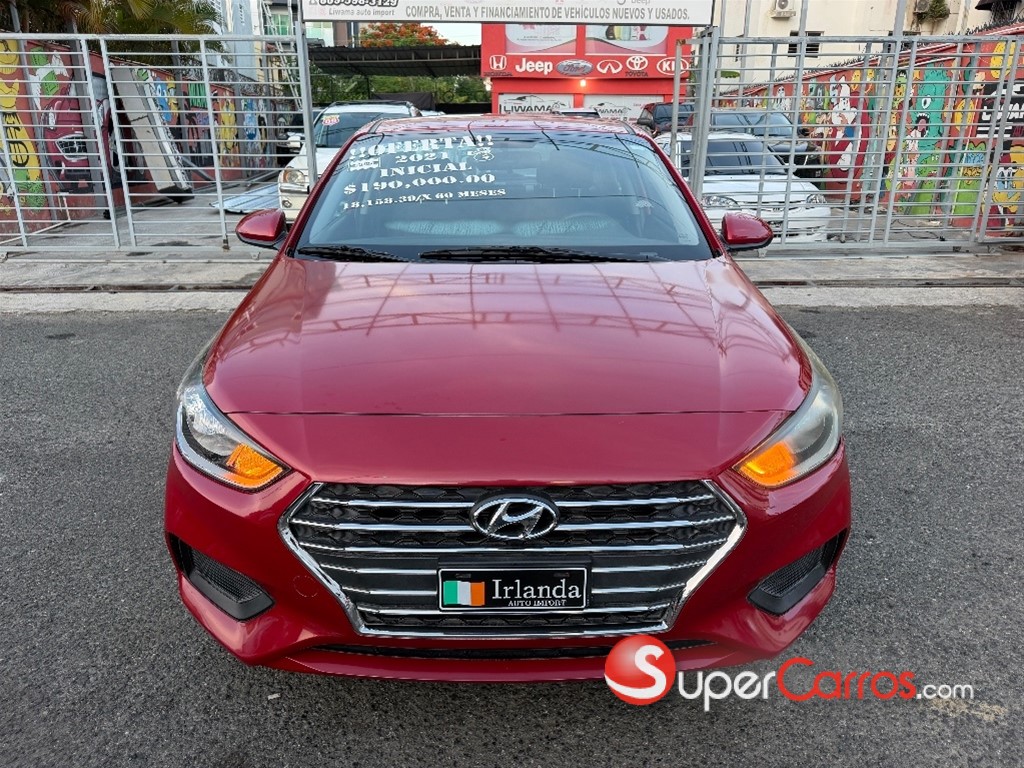 2021 Hyundai Accent SE — foto 2 / 11