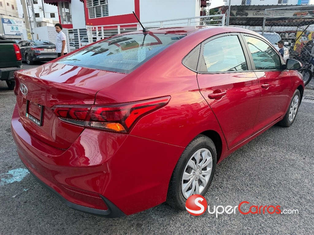 2021 Hyundai Accent SE — foto 4 / 11