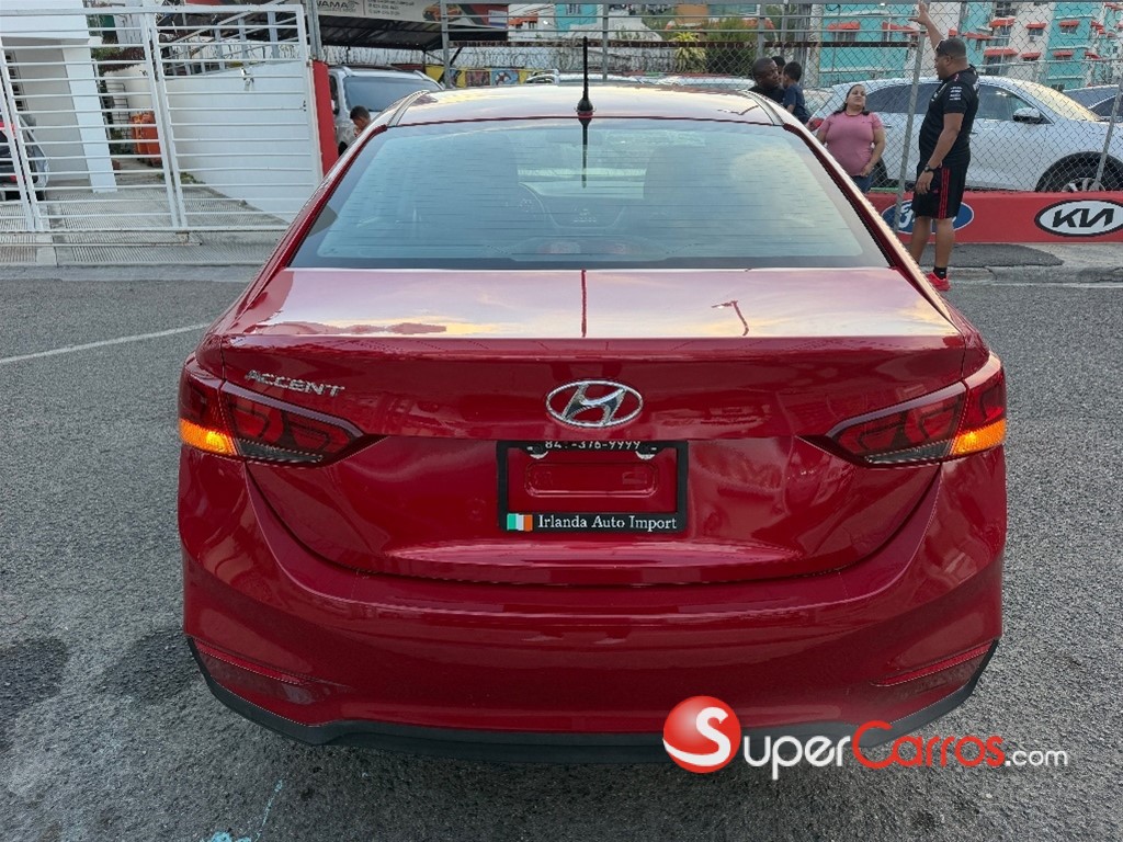2021 Hyundai Accent SE — foto 5 / 11