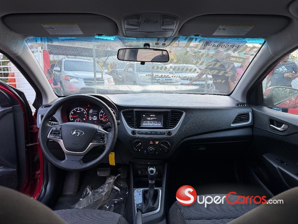 2021 Hyundai Accent SE — foto 9 / 11