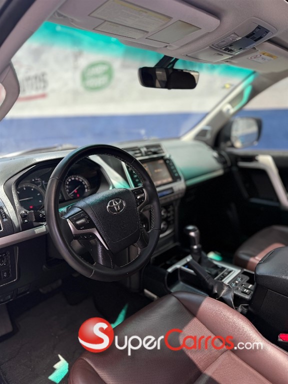 2020 Toyota Land Cruiser Prado VXL — foto 7 / 9