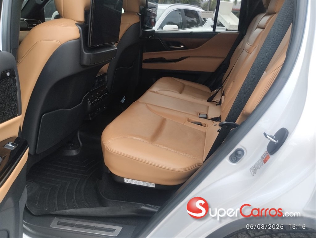 2022 Lexus LX 600 — foto 8 / 11
