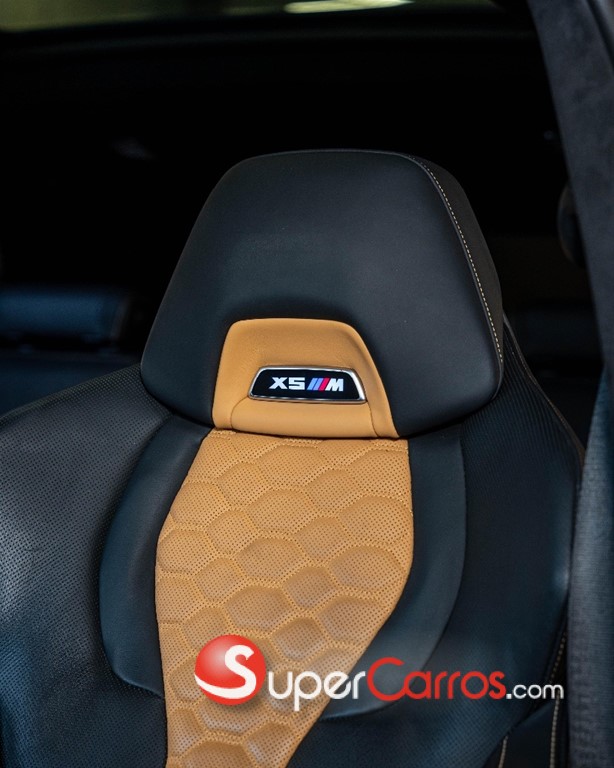 2025 BMW X 5 M COMPETITION — foto 9 / 12