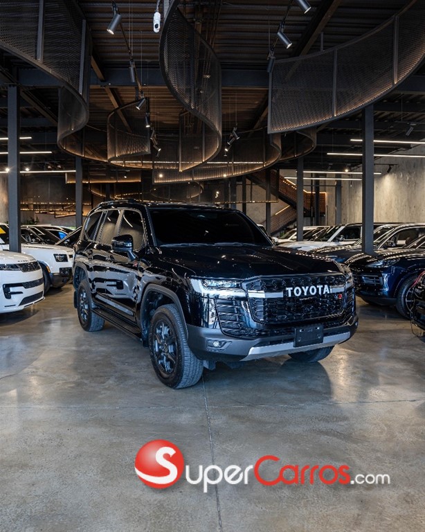 2025 Toyota Land Cruiser GR SPORT