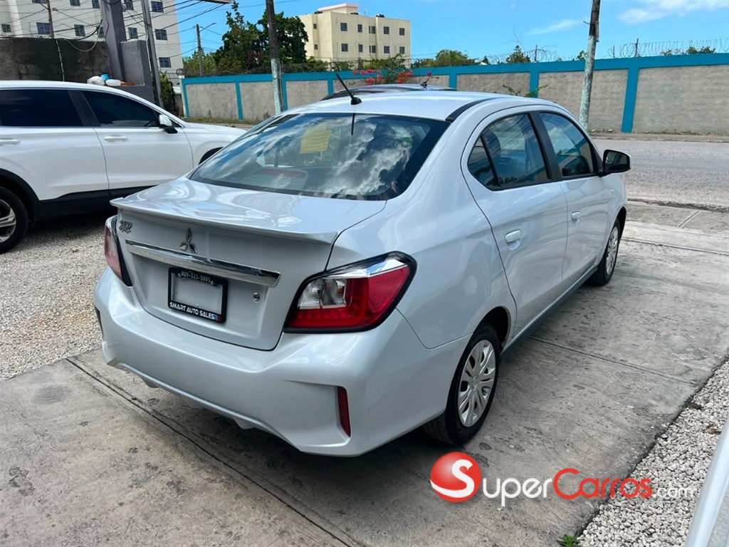 2023 Mitsubishi Motors Mirage G4 SE — foto 4 / 8