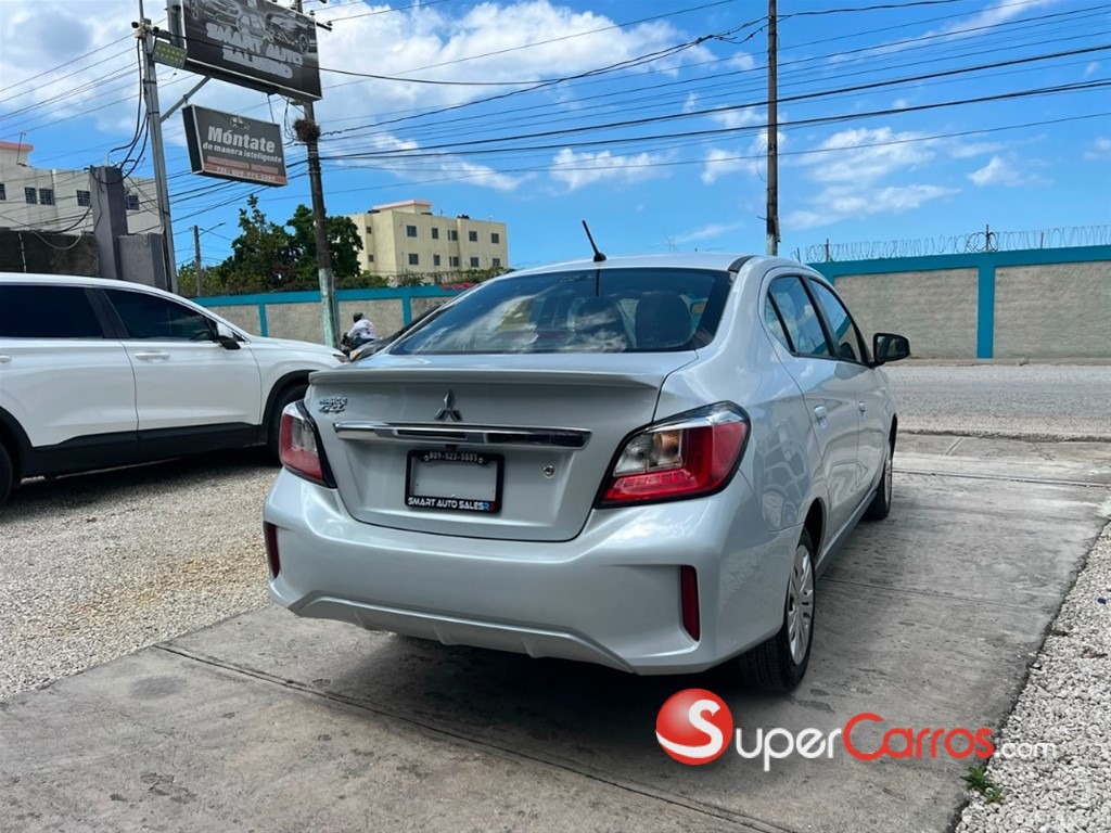 2023 Mitsubishi Motors Mirage G4 SE — foto 8 / 8