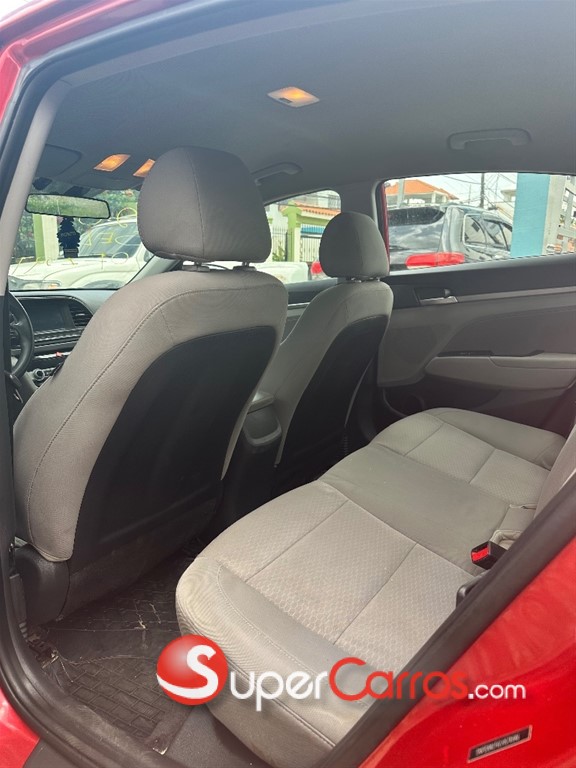 2020 Hyundai Elantra SEL — foto 7 / 11