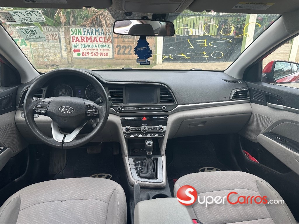 2020 Hyundai Elantra SEL — foto 9 / 11