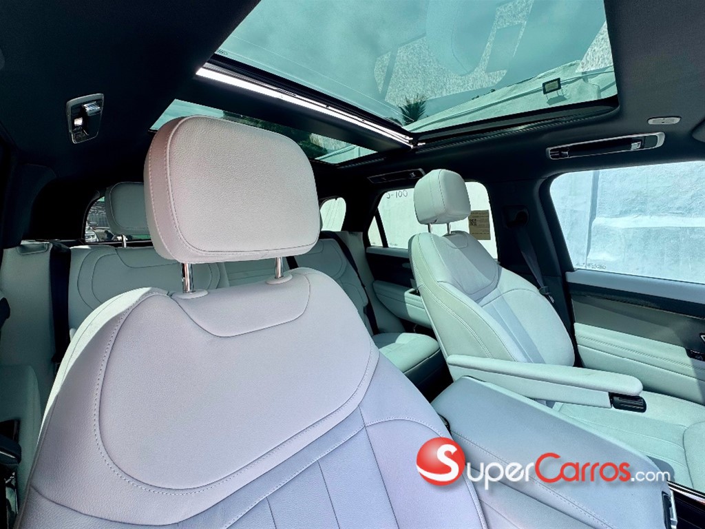 2025 Land Rover Range Rover Sport SE — foto 8 / 10
