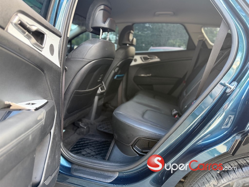 2026 Kia Sportage Luxury — foto 9 / 10