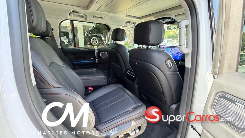 2027 Jetour G700 — foto 8 / 12