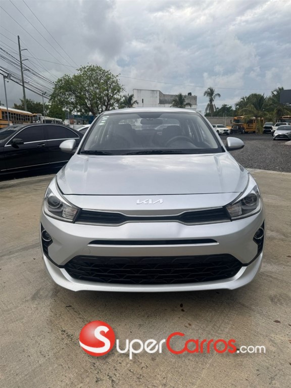 2024 Kia Rio — foto 2 / 6