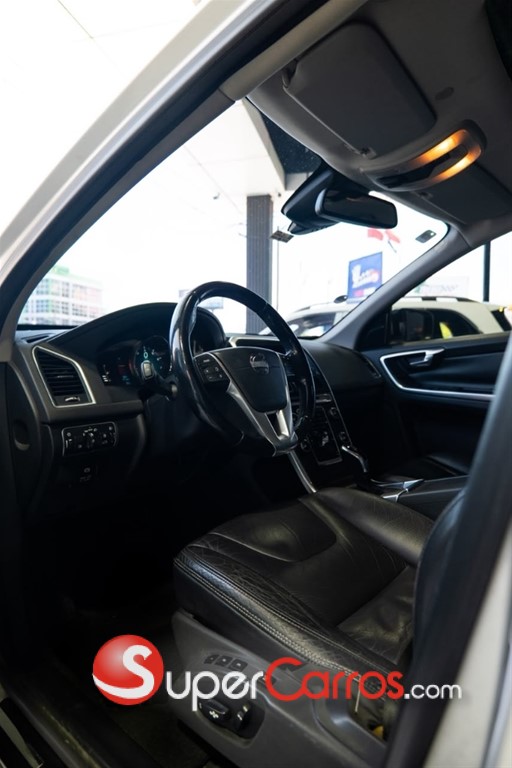 2014 Volvo XC60 T5 — foto 11 / 12