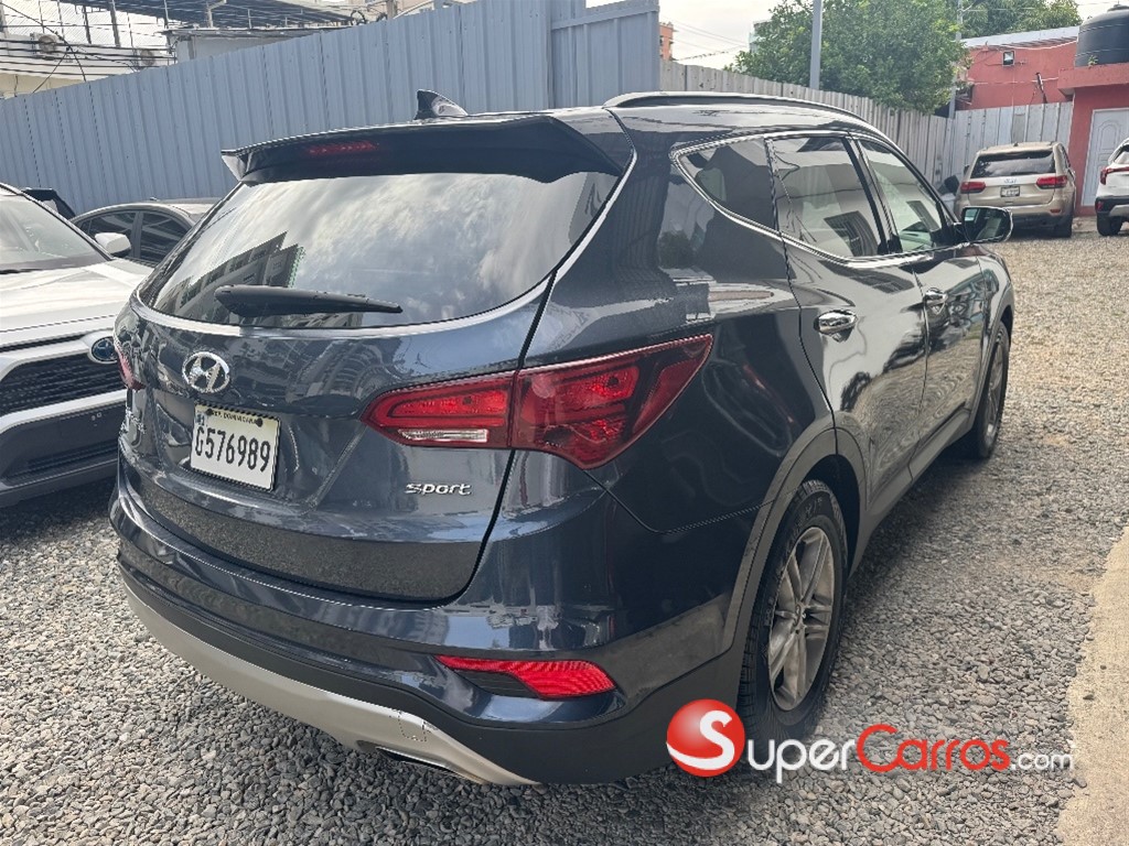 2017 Hyundai Santa Fe — foto 3 / 7