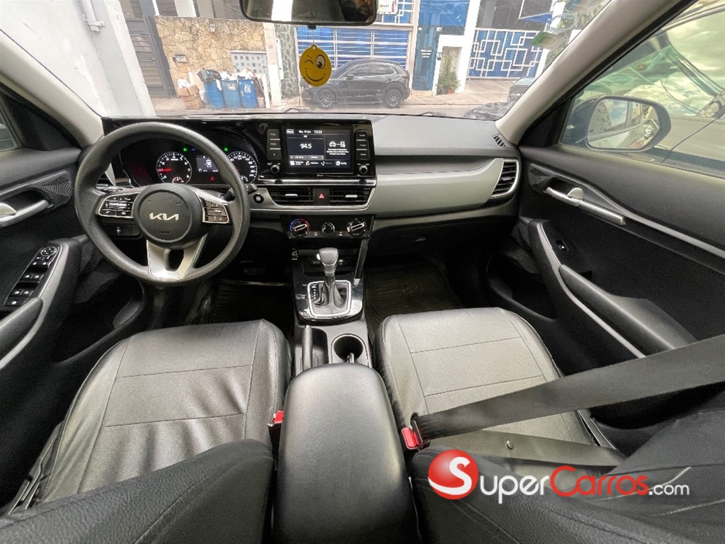 2022 Kia Seltos S — foto 8 / 12