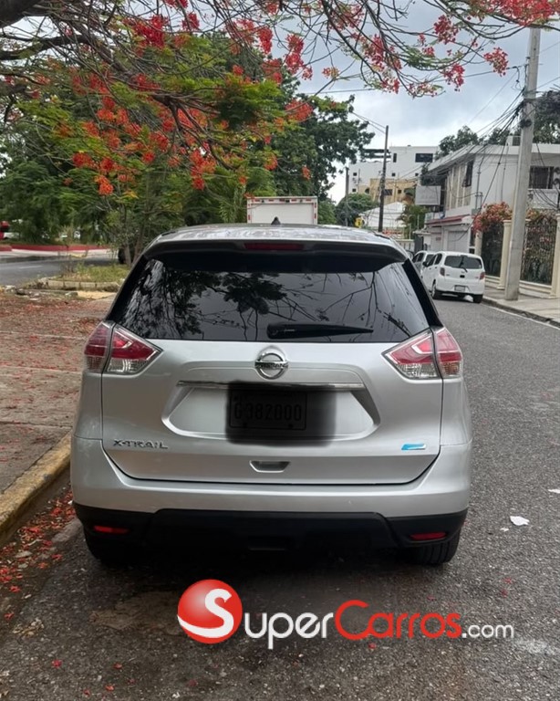 2017 Nissan X-Trail — foto 4 / 8