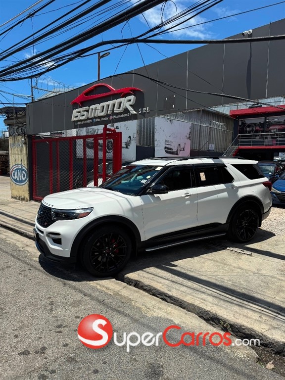 2021 Ford Explorer ST