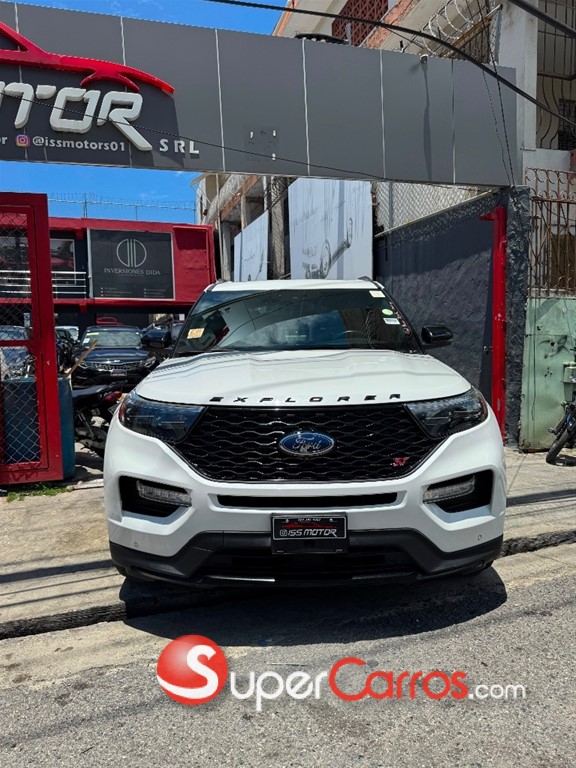 2021 Ford Explorer ST — foto 2 / 10