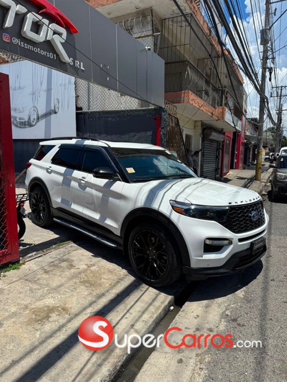 2021 Ford Explorer ST — foto 3 / 10