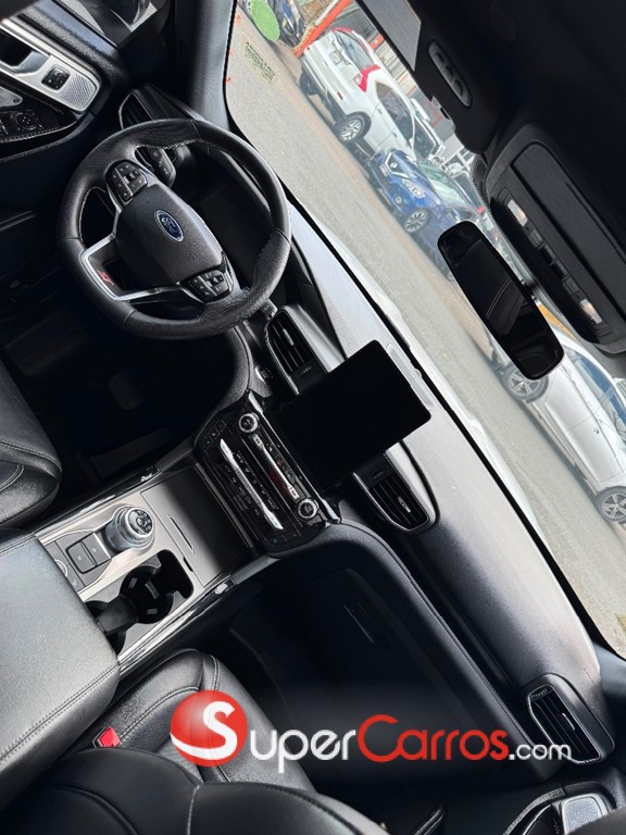 2021 Ford Explorer ST — foto 9 / 10