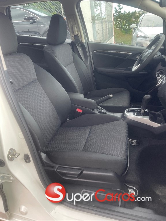 2020 Honda Fit LX — foto 9 / 12