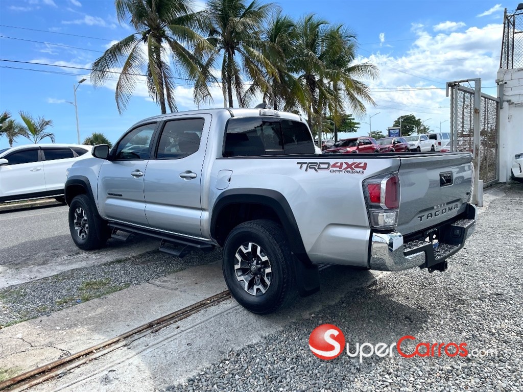 2022 Toyota Tacoma TRD OFF ROAD — foto 2 / 11