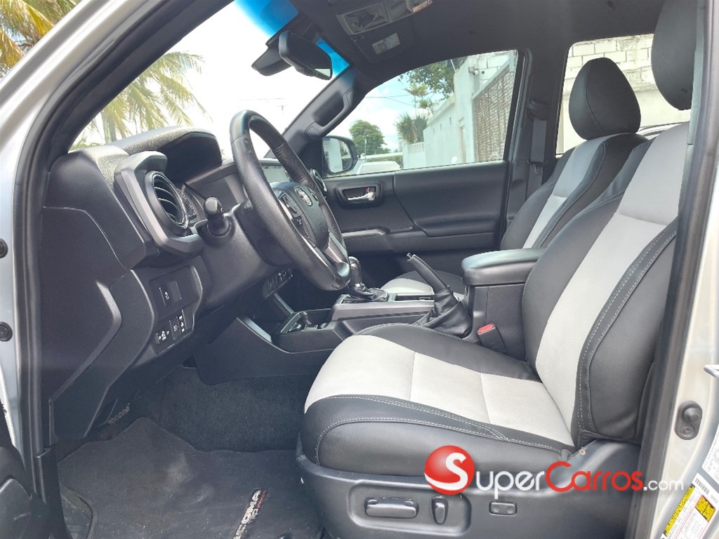 2022 Toyota Tacoma TRD OFF ROAD — foto 7 / 11