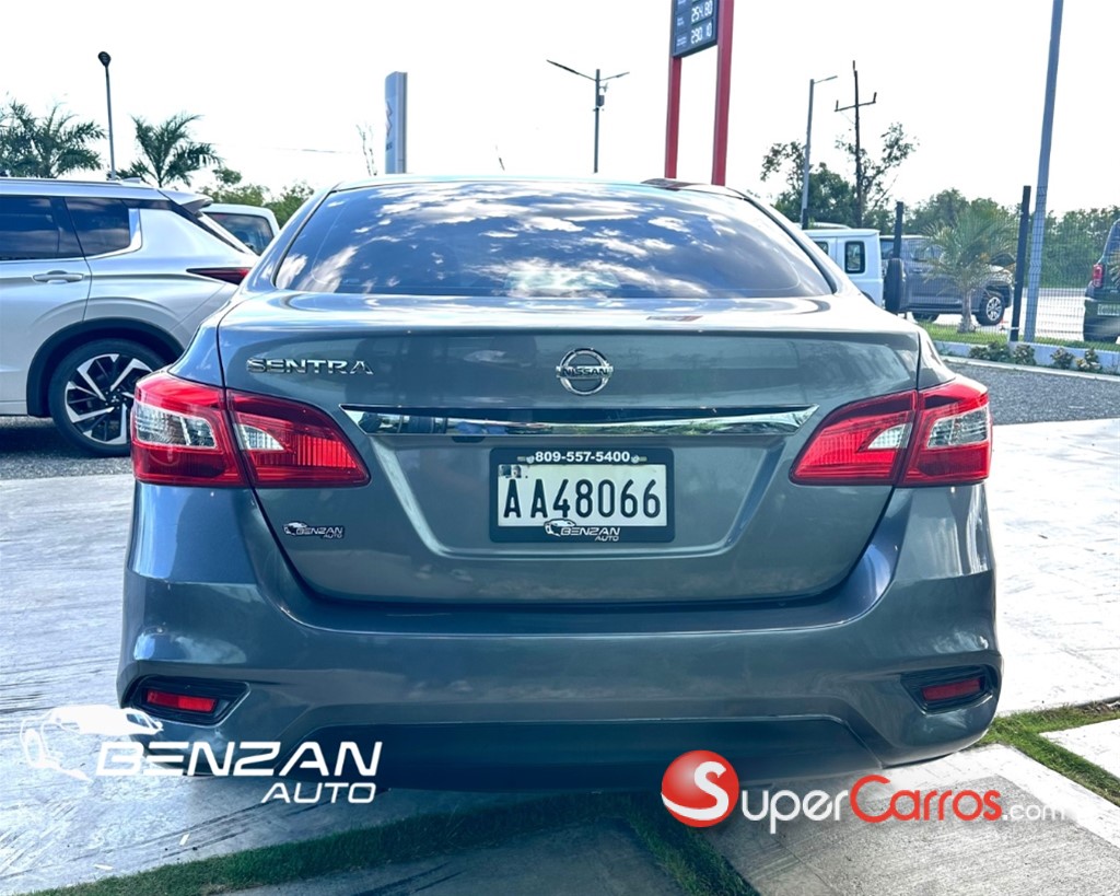 2019 Nissan Sentra S — foto 3 / 9