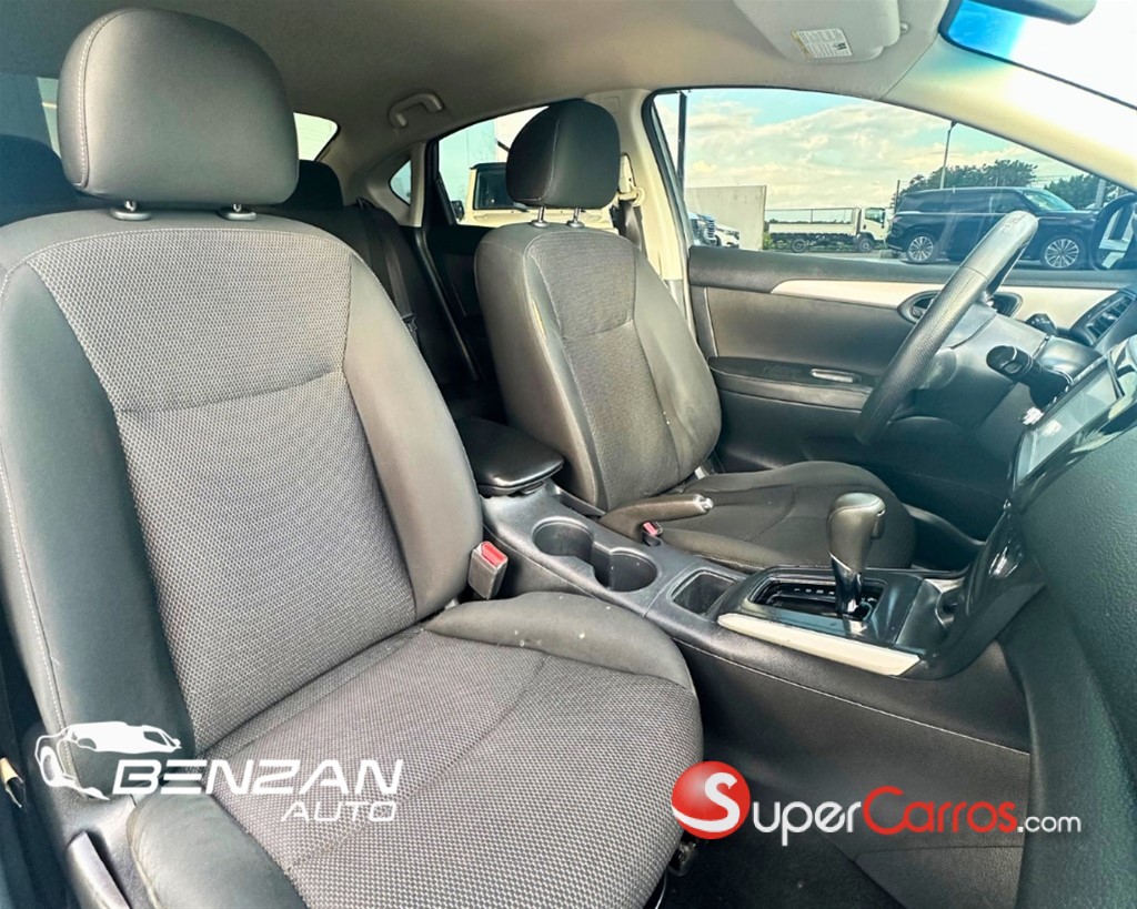 2019 Nissan Sentra S — foto 6 / 9