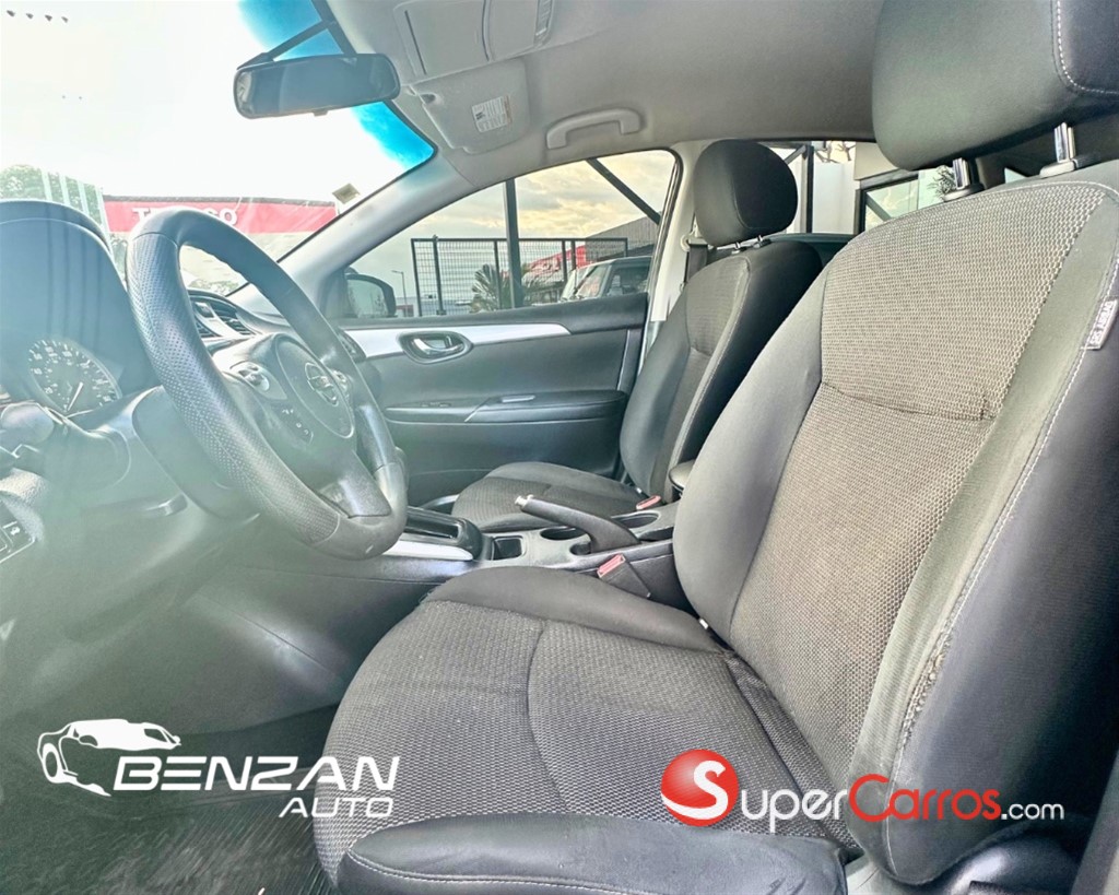 2019 Nissan Sentra S — foto 7 / 9