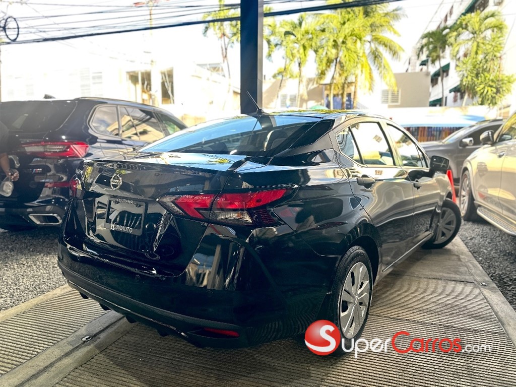 2021 Nissan Versa — foto 3 / 7
