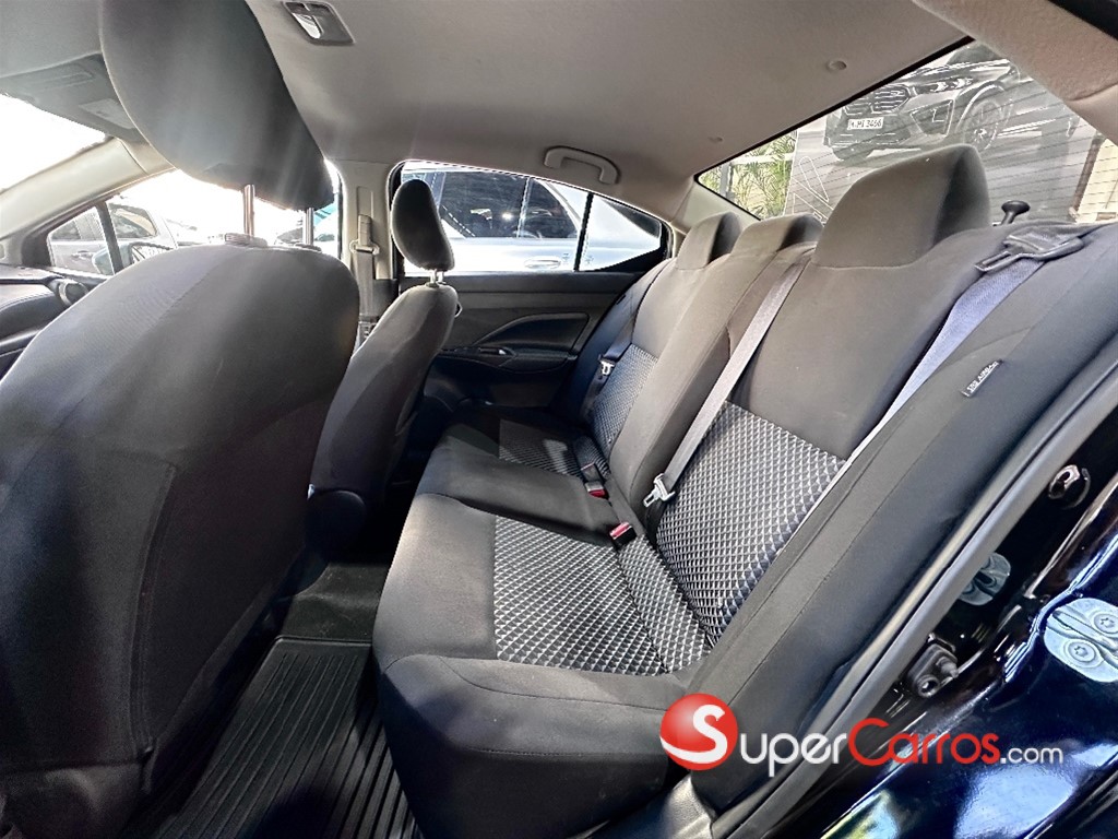 2021 Nissan Versa — foto 7 / 7