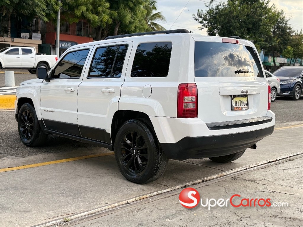 2017 Jeep Patriot — foto 10 / 12